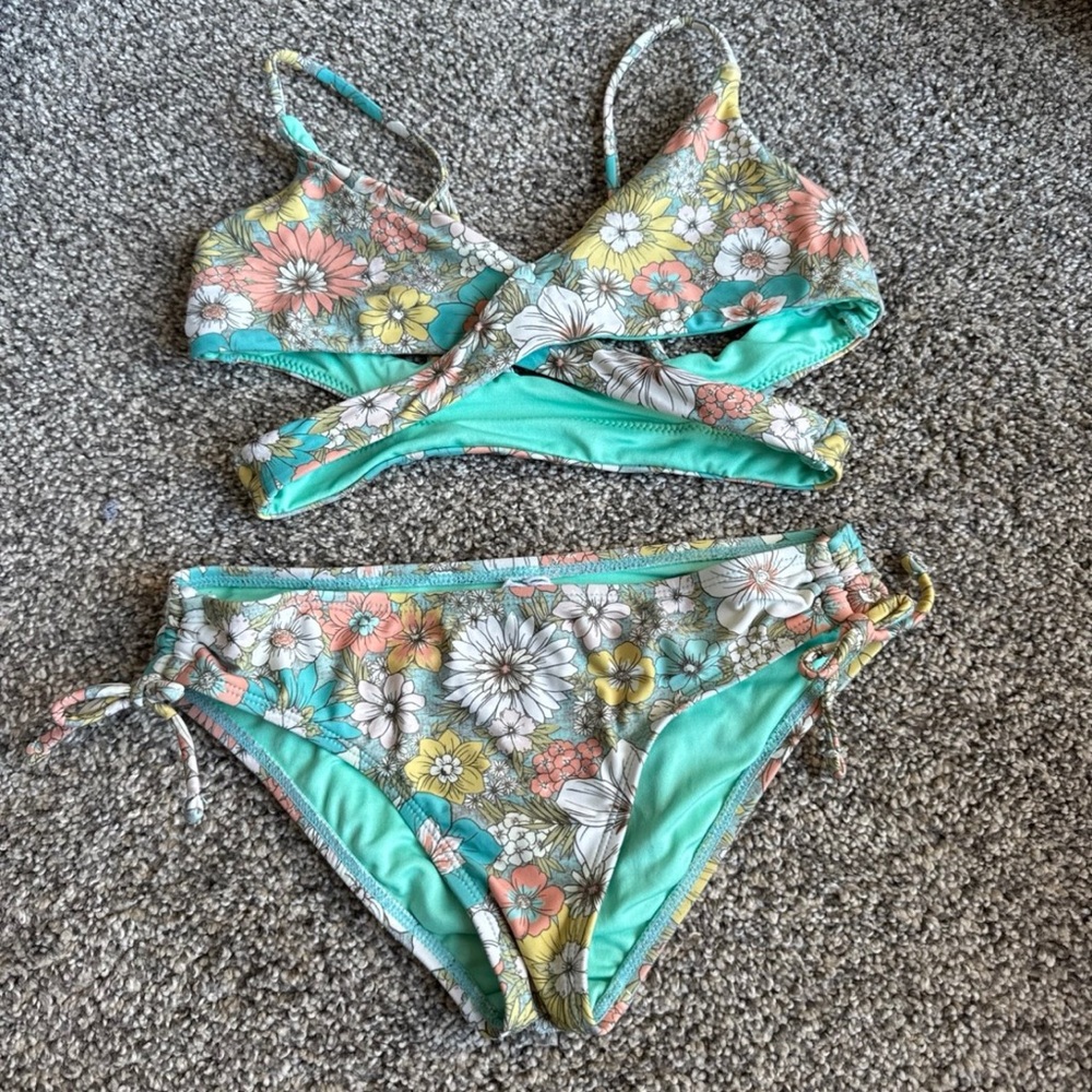 O’Neill Floral Bikini Set with Cross Front size 10 girls